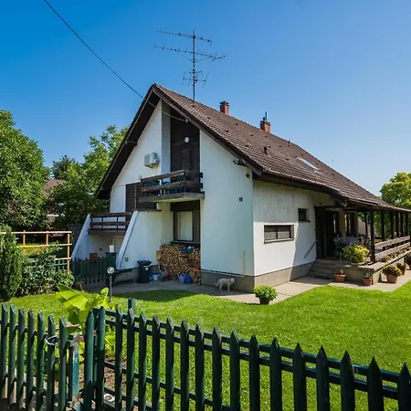 Regoczy Vendeghaz 3*